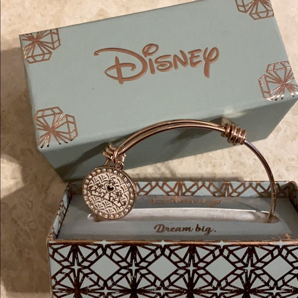 Beautiful Disney Bracelet - Picture 3 of 3